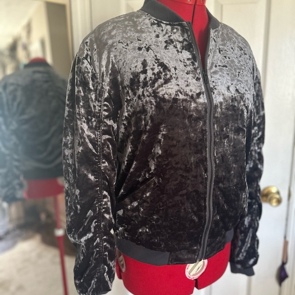 Thick Crushed Charcoal Velvet Bomber Jacket Women’s Sz M Like-New Condition - Picture 5 of 10